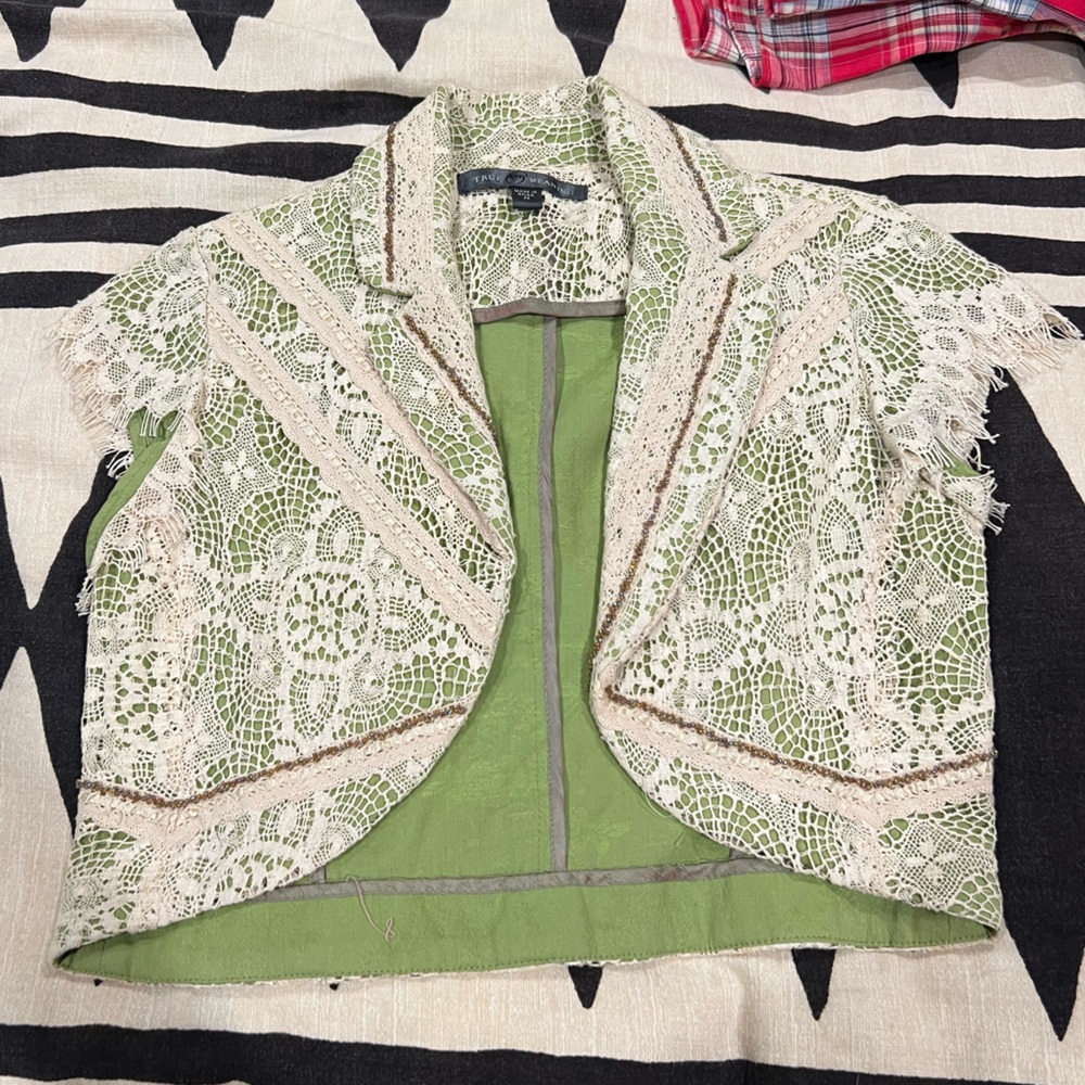 Lace cropped blazer